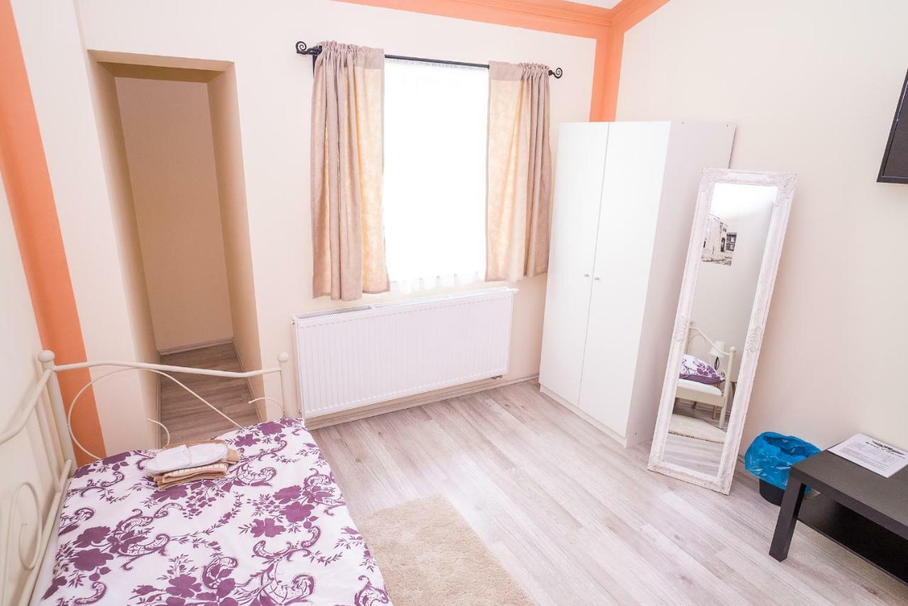 Boutique Hostel Kings N' Queens Zagreb Eksteriør billede