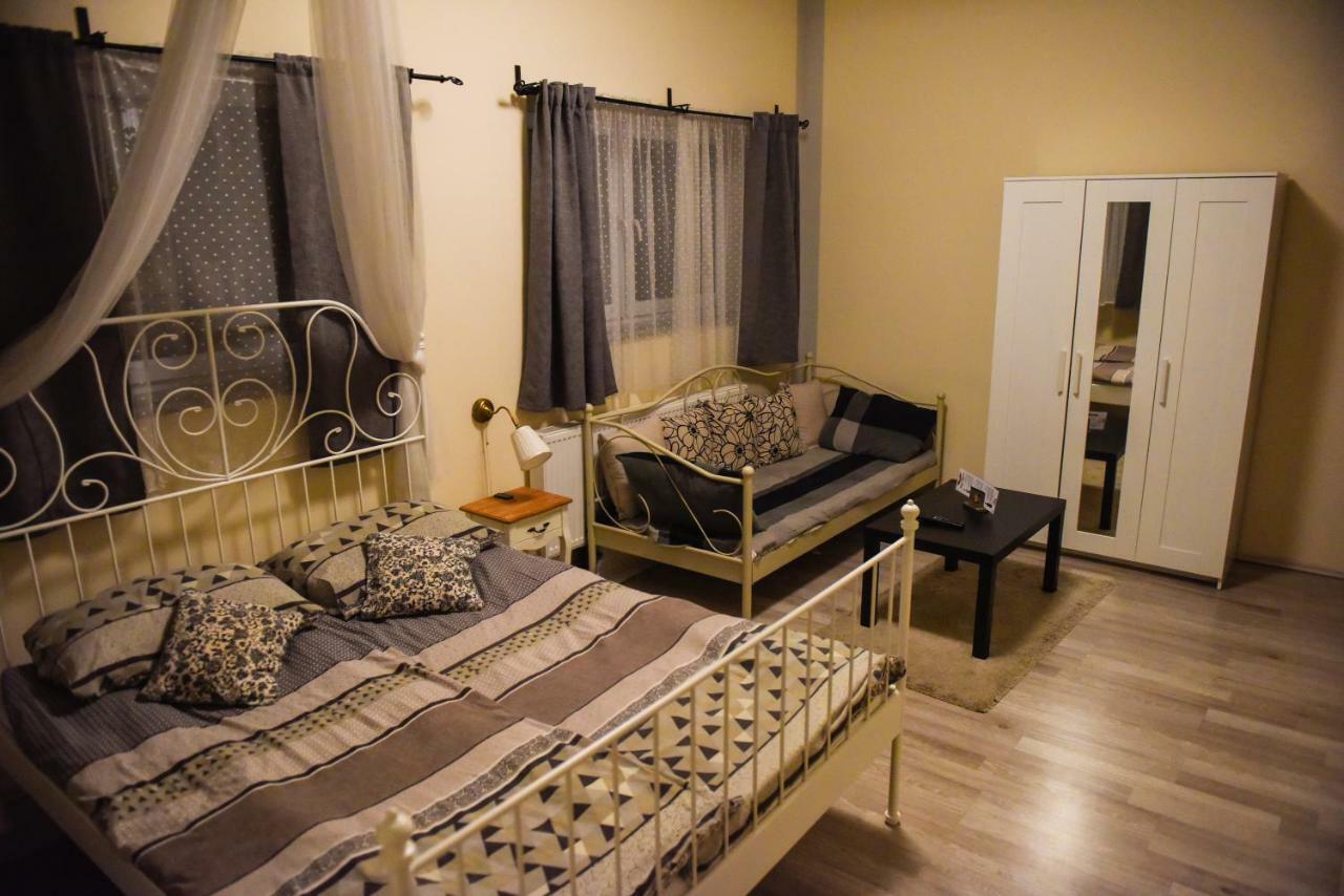 Boutique Hostel Kings N' Queens Zagreb Eksteriør billede